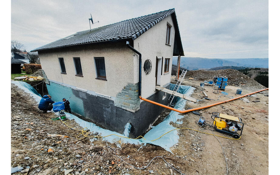 Feuchtigkeit im Mauerwerk schnell und langfristig beseitigen