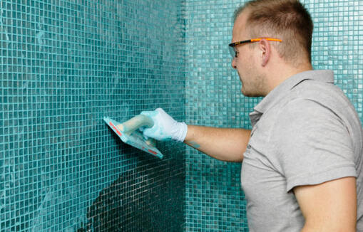 Fugenmörtel im Visier